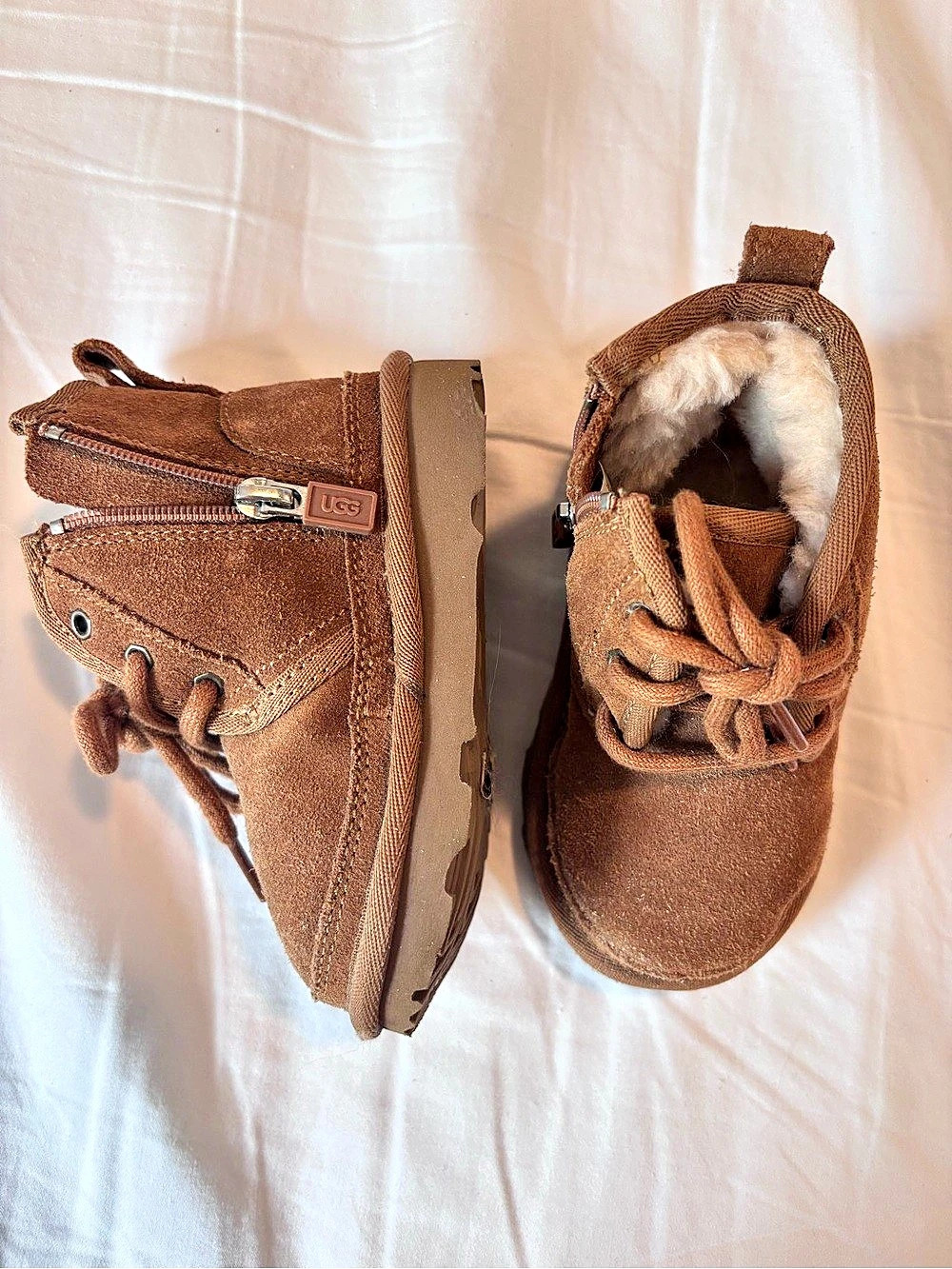 UGG Toddler's Neumel II Boot Brown Fur-Lined Boots 7